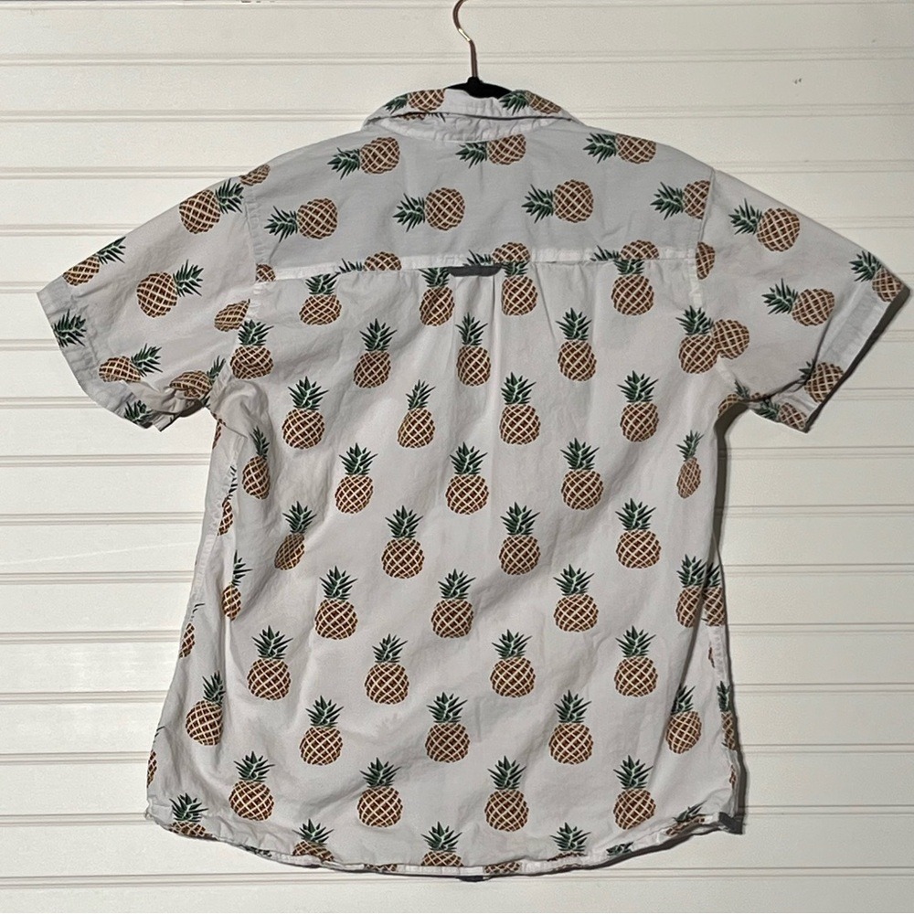 Whimsical Free Planet Pineapple 100% Cotton Button Up Shirt sz S - Picture 4 of 7